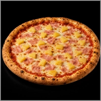  &nbsp;&nbsp;&nbsp;Tomatensaus, mozzarella, ham en ananas 